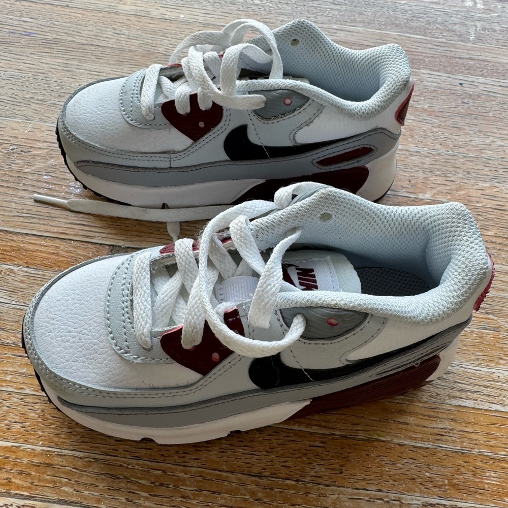 Nike White and Red Classic Sneakers